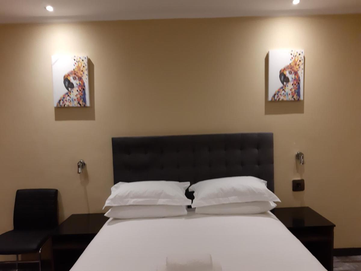 Citystay Ladybrand Экстерьер фото